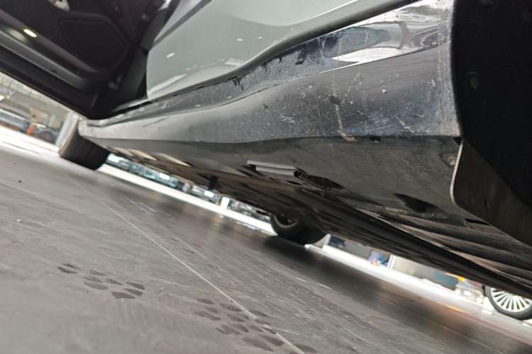Used Denza Z9GT 2024 1100 Four-Wheel Drive Max Edition Left Side Sill