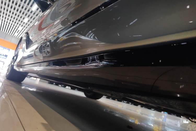 Used Denza Z9GT 2024 1100 4x4 Pro Version Left Side Sill