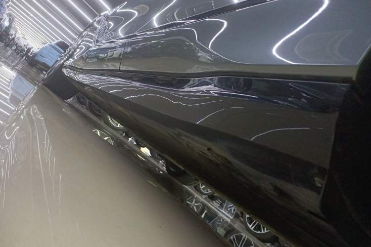 Used Denza Z9GT 2024 1100 Four-Wheel Drive Ultra Version Left Side Sill