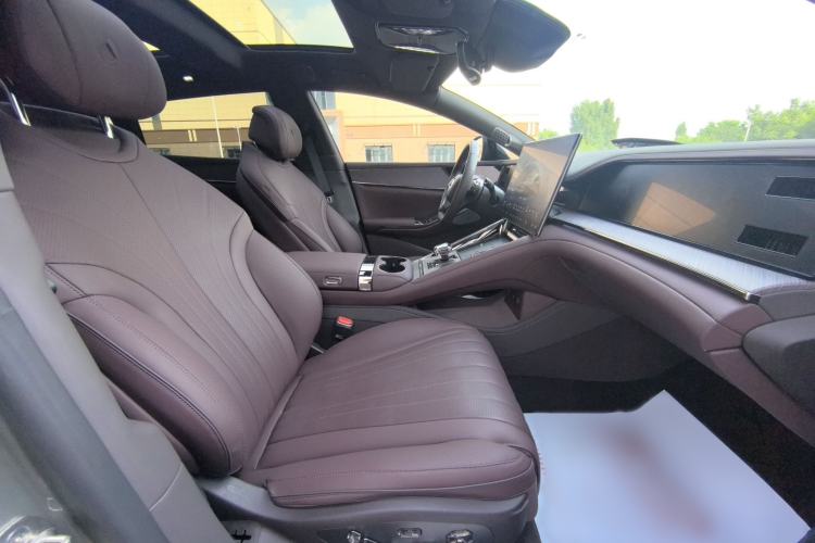 Used Denza Z9GT 2024 1100 4x4 Pro Version Right Front Seat