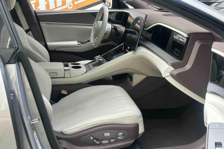 Used Denza Z9GT 2024 1100 Four-Wheel Drive Ultra Version Right Front Seat