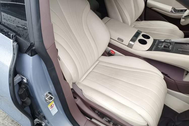 Used Denza Z9GT 2024 1100 Four-Wheel Drive Ultra Version Right Front Seat