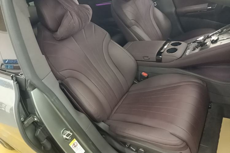 Used Denza Z9GT 2024 1100 4x4 Max First Edition Right Front Seat