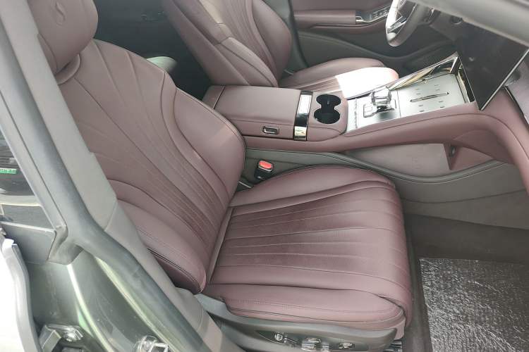 Used Denza Z9GT 2024 1100 Four-Wheel Drive Max Edition Right Front Seat