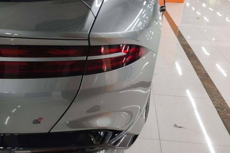 Used Denza Z9GT 2024 1100 Four-Wheel Drive Max Edition Right Rear Taillight
