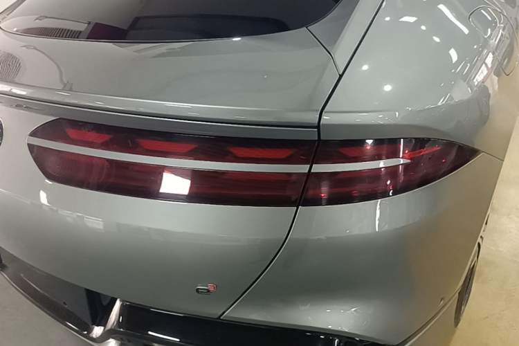 Used Denza Z9GT 2024 1100 Four-Wheel Drive Max Edition Right Rear Taillight
