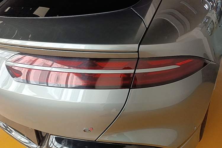 Used Denza Z9GT 2024 1100 4x4 Ultra First Edition Right Rear Taillight