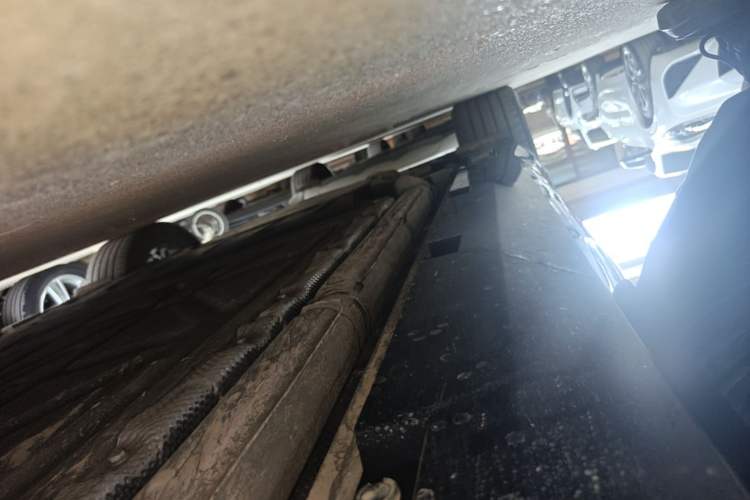 Used Denza Z9GT 2024 1100 4x4 Pro Version Right Side Sill