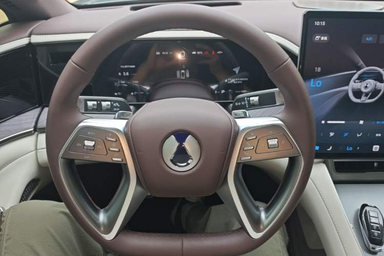 Used Denza Z9GT 2024 1100 Four-Wheel Drive Max Edition Steering Wheel