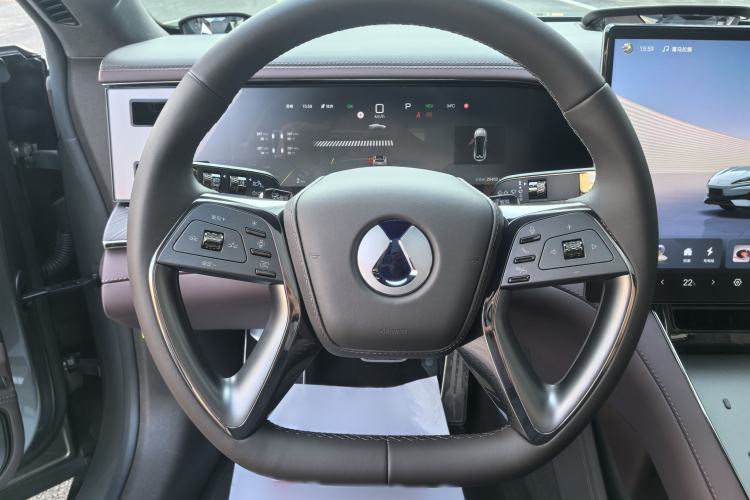 Used Denza Z9GT 2024 1100 4x4 Pro Version Steering Wheel