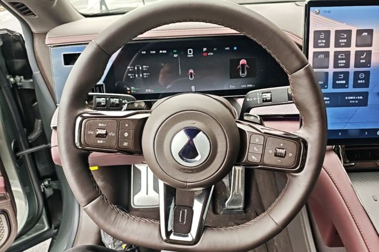 Used Denza Z9GT 2024 1100 Four-Wheel Drive Ultra Version Steering Wheel
