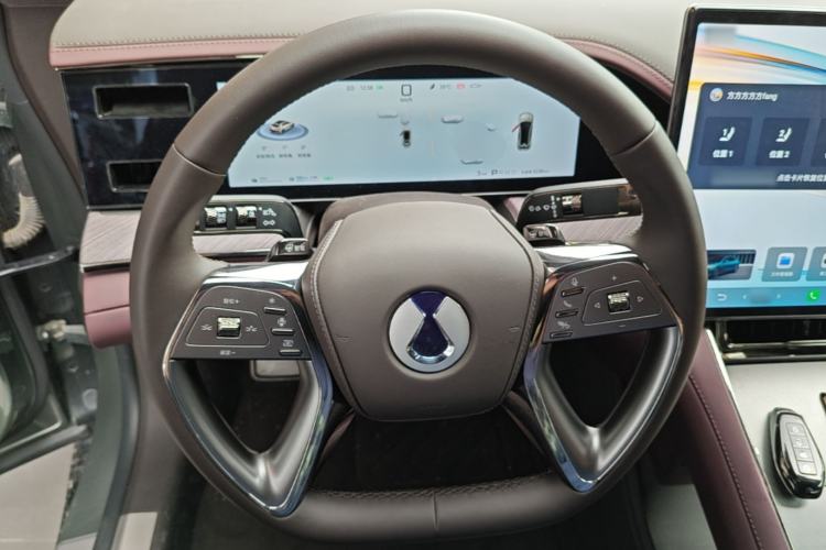 Used Denza Z9GT 2024 1100 Four-Wheel Drive Max Edition Steering Wheel