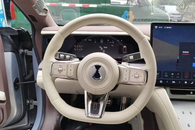 Used Denza Z9GT 2024 1100 Four-Wheel Drive Ultra Version Steering Wheel