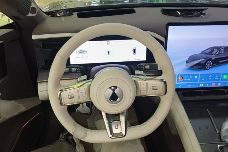 Used Denza Z9GT 2024 1100 Four-Wheel Drive Ultra Version Steering Wheel