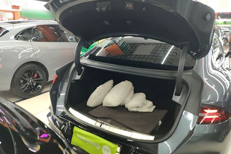 Used Denza Z9GT 2024 1100 Four-Wheel Drive Ultra Version Trunk
