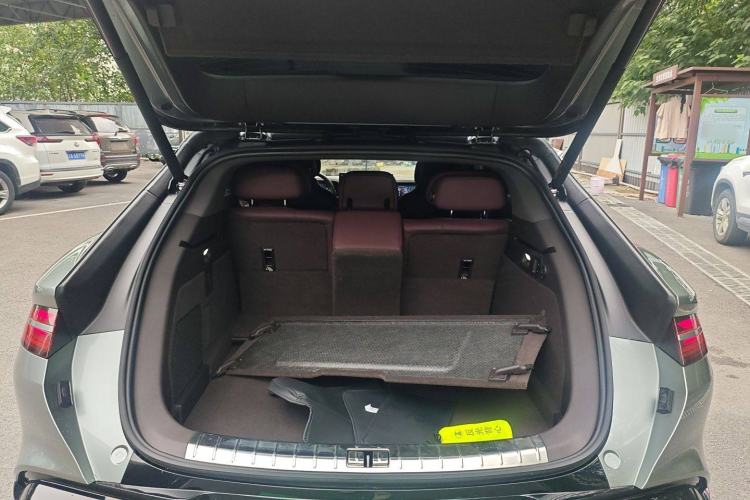 Used Denza Z9GT 2024 1100 Four-Wheel Drive Ultra Version Trunk