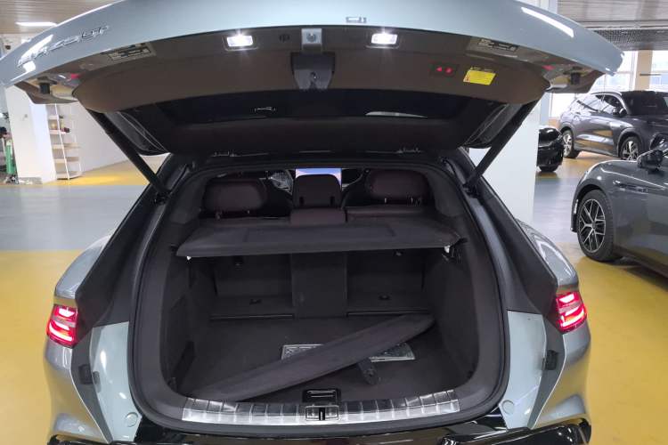 Used Denza Z9GT 2024 1100 Four-Wheel Drive Ultra Version Trunk