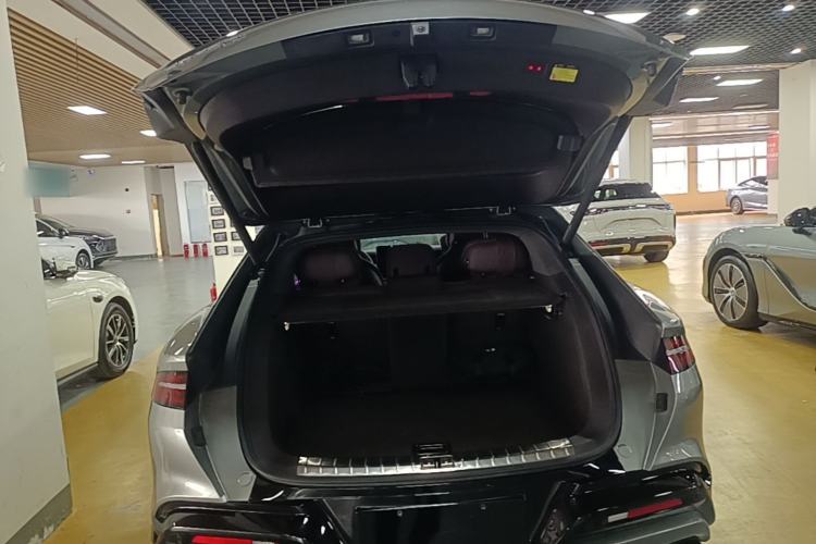 Used Denza Z9GT 2024 1100 Four-Wheel Drive Max Edition Trunk