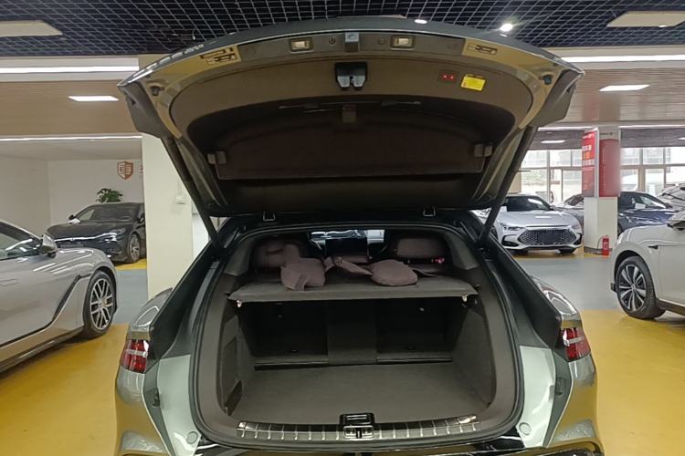 Used Denza Z9GT 2024 1100 4x4 Max First Edition Trunk
