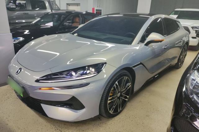 Denza Z9GT 2024 1100 Four-Wheel Drive Ultra Version de segunda mano