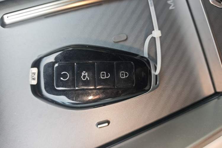 Used Denza Z9GT 2024 1100 Four-Wheel Drive Max Edition Vehicle Key