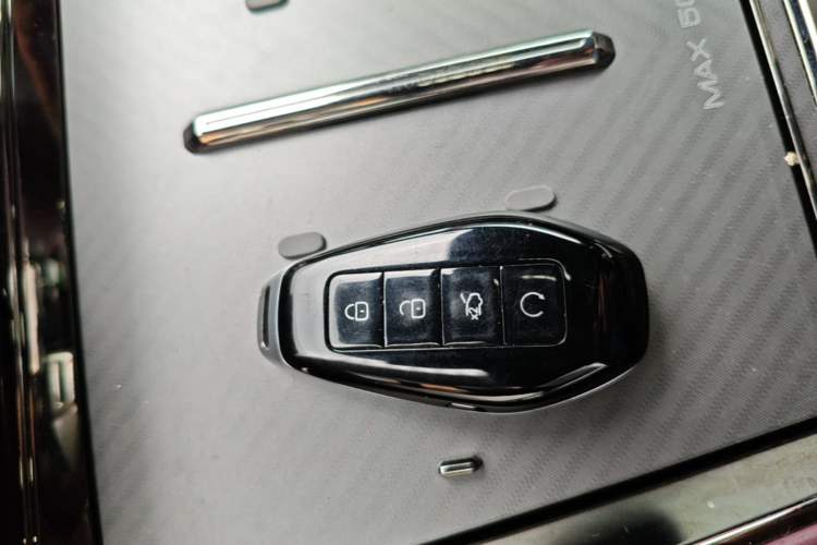 Used Denza Z9GT 2024 1100 Four-Wheel Drive Max Edition Vehicle Key