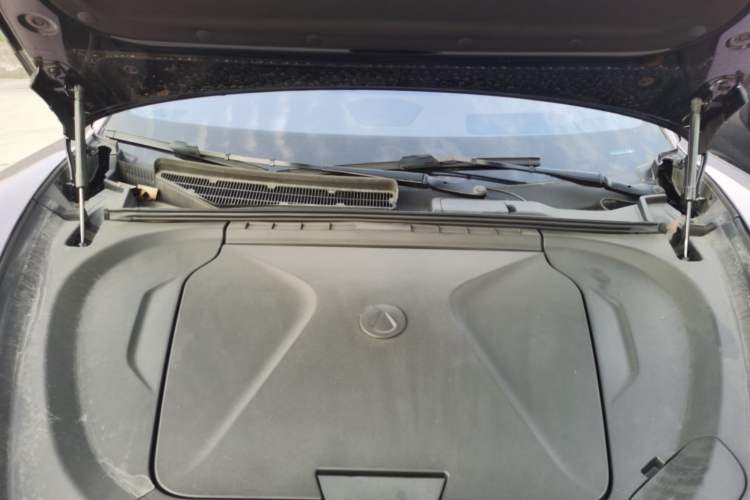 Used Denza Z9GT 2024 630 All-Wheel Drive Max Edition Engine Bay