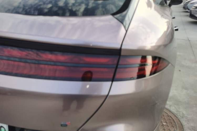 Used Denza Z9GT 2024 630 All-Wheel Drive Max Edition Exterior 3