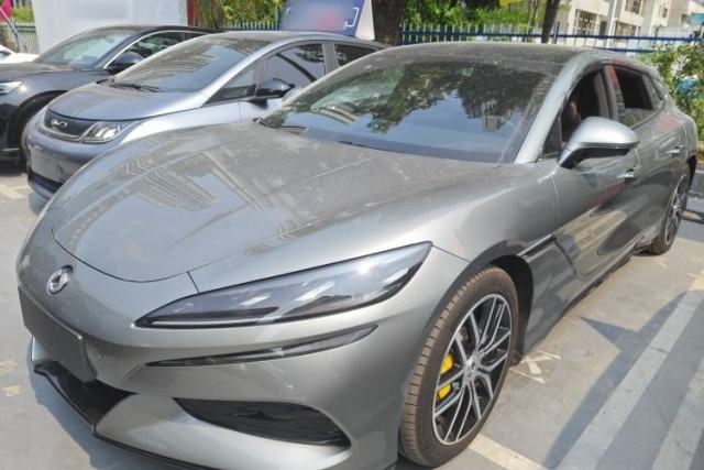 Used Denza Z9GT 2024 630 All-Wheel Drive Pro Version