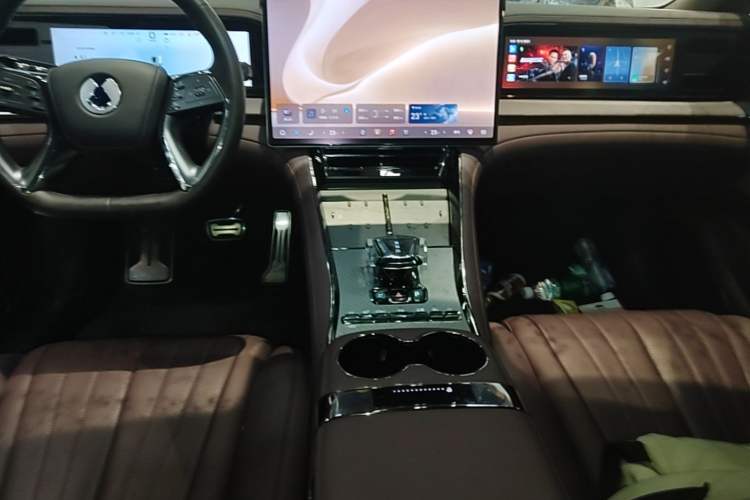Used Denza Z9GT 2024 1100 Four-Wheel Drive Max Edition Audio And AC Panel