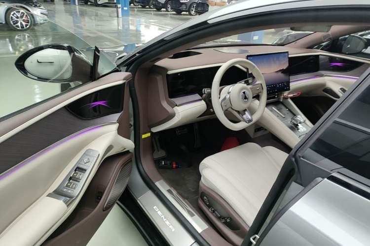 Used Denza Z9GT 2024 1100 Four-Wheel Drive Max Edition Driver Seat