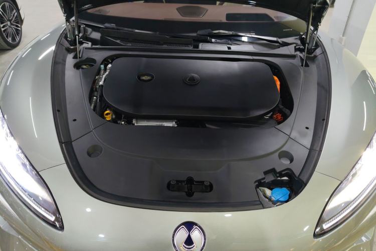 Used Denza Z9GT 2024 1100 Four-Wheel Drive Ultra Version Engine Bay