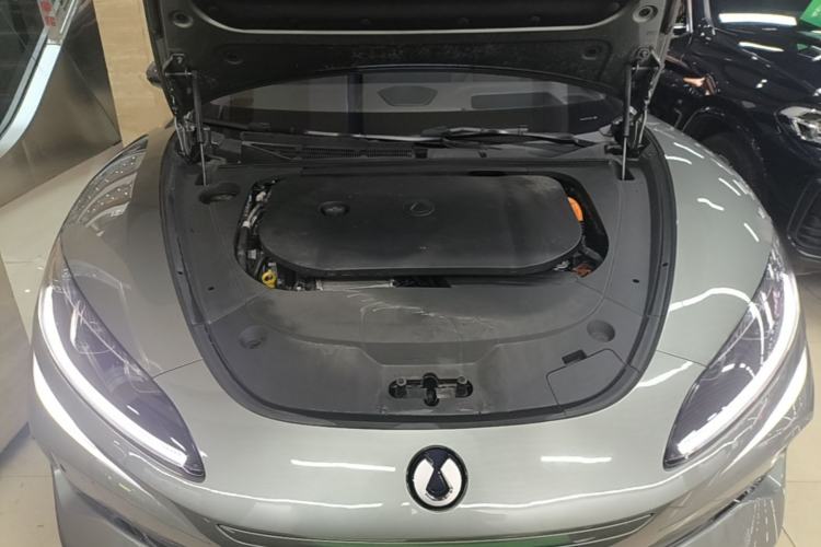 Used Denza Z9GT 2024 1100 Four-Wheel Drive Max Edition Engine Bay