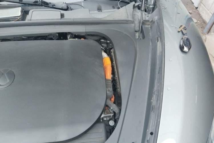 Used Denza Z9GT 2024 1100 Four-Wheel Drive Max Edition Engine Bay Left