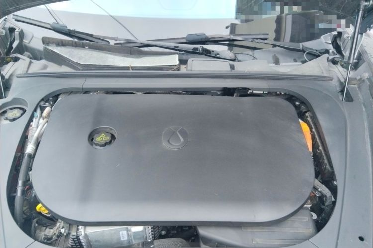 Used Denza Z9GT 2024 1100 Four-Wheel Drive Max Edition Engine Bay
