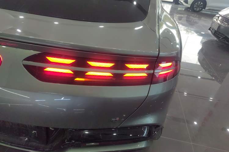 Used Denza Z9GT 2024 1100 Four-Wheel Drive Ultra Version Exterior 6