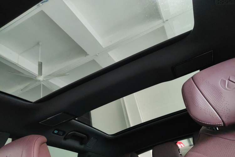 Used Denza Z9GT 2024 1100 Four-Wheel Drive Ultra Version Headliner