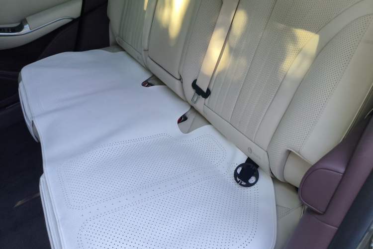 Used Denza Z9GT 2024 1100 4x4 Pro Version Interior 4