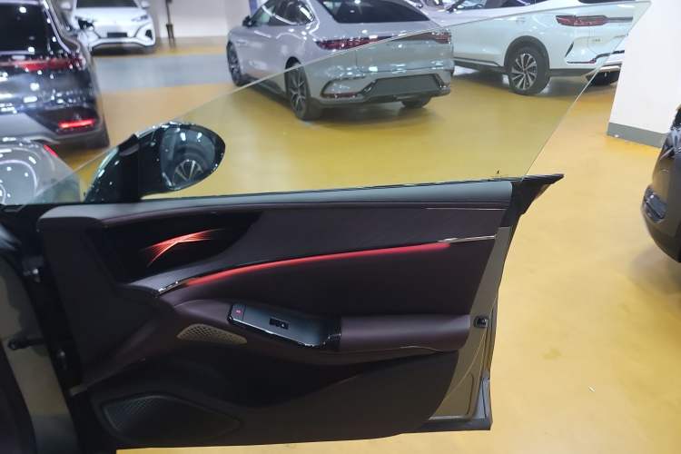 Used Denza Z9GT 2024 1100 Four-Wheel Drive Max Edition Interior 5