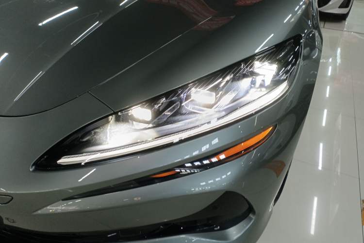 Used Denza Z9GT 2024 1100 Four-Wheel Drive Ultra Version Left Front Headlight