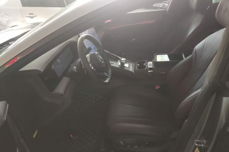 Used Denza Z9GT 2024 1100 Four-Wheel Drive Ultra Version Left Front Seat