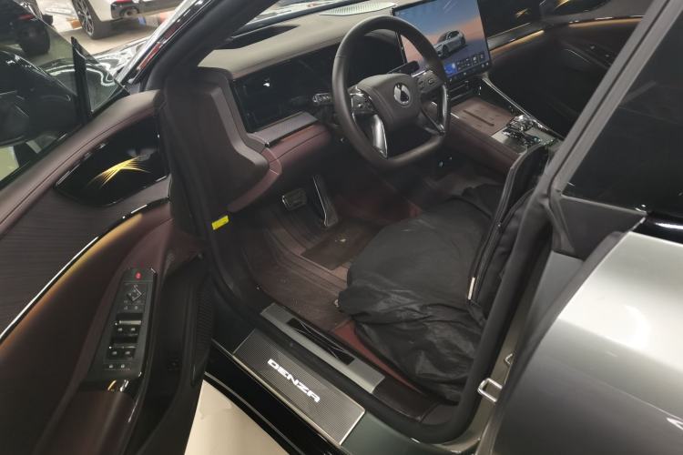 Used Denza Z9GT 2024 1100 Four-Wheel Drive Max Edition Left Front Seat