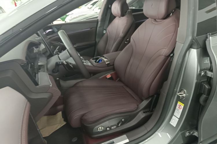 Used Denza Z9GT 2024 1100 4x4 Pro Version Left Front Seat