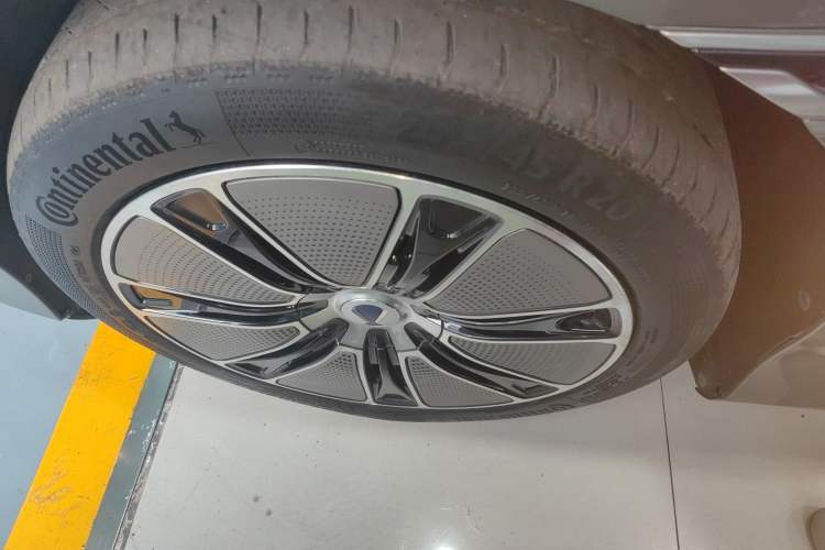 Used Denza Z9GT 2024 1100 Four-Wheel Drive Max Edition Left Front Wheel Hub
