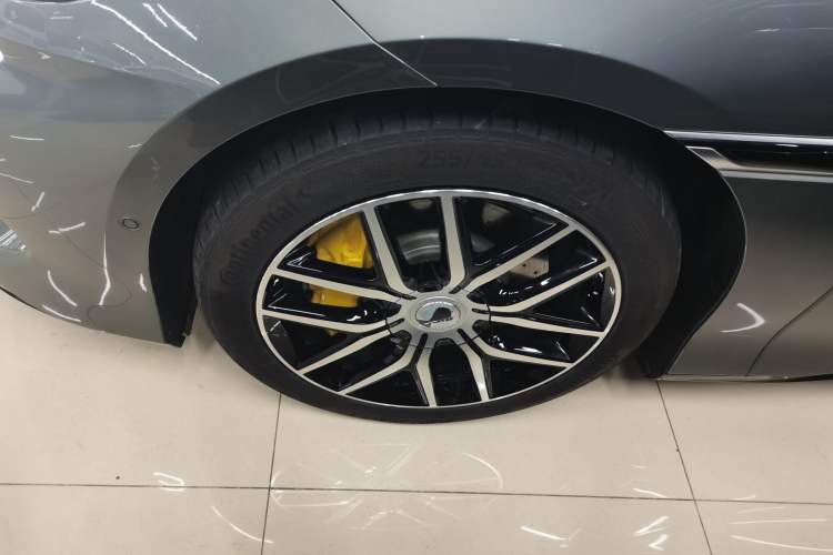 Used Denza Z9GT 2024 1100 Four-Wheel Drive Max Edition Left Front Wheel Hub