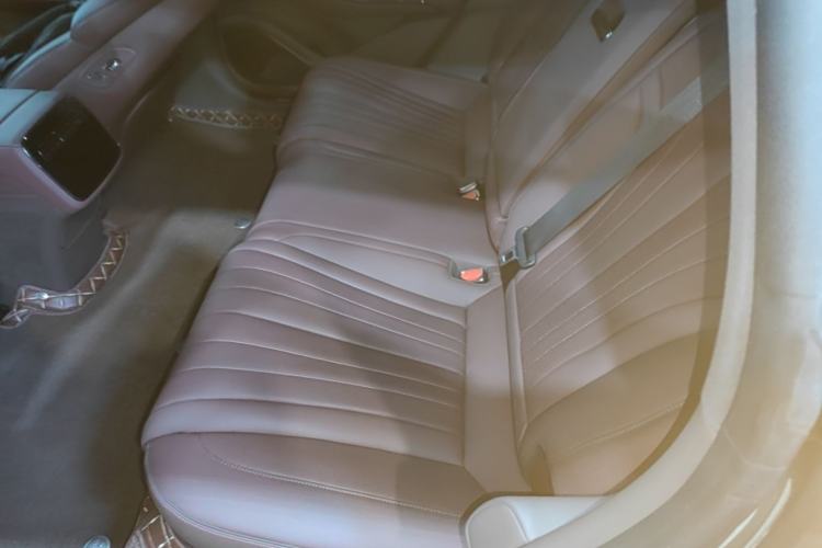 Used Denza Z9GT 2024 1100 Four-Wheel Drive Max Edition Left Rear Seat