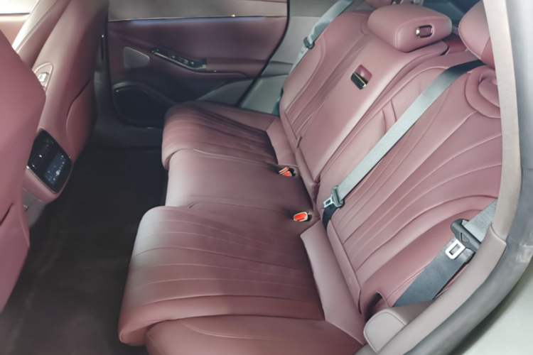 Used Denza Z9GT 2024 1100 4x4 Max First Edition Left Rear Seat