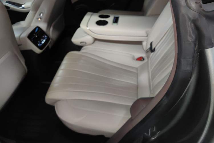 Used Denza Z9GT 2024 1100 Four-Wheel Drive Max Edition Left Rear Seat