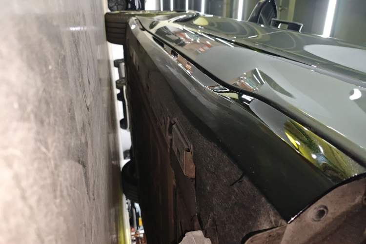 Used Denza Z9GT 2024 1100 Four-Wheel Drive Ultra Version Left Side Sill