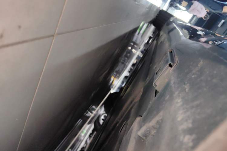 Used Denza Z9GT 2024 1100 Four-Wheel Drive Max Edition Left Side Sill